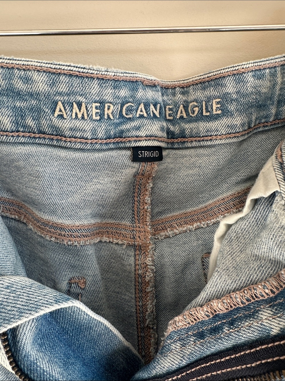 American Eagle Distressed High-Rise Light Wash Strigid Denim Mom Shorts - Picture 3 of 5